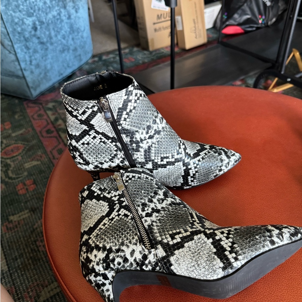 Catherine Malandrino Black and White Ankle Booties